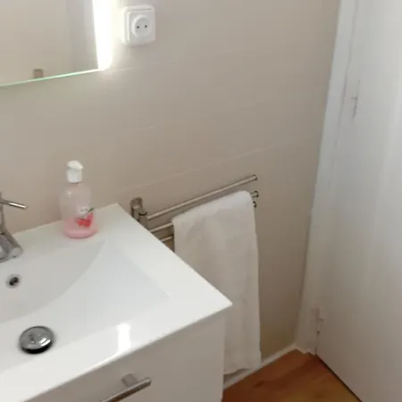 Iii Apartamento *